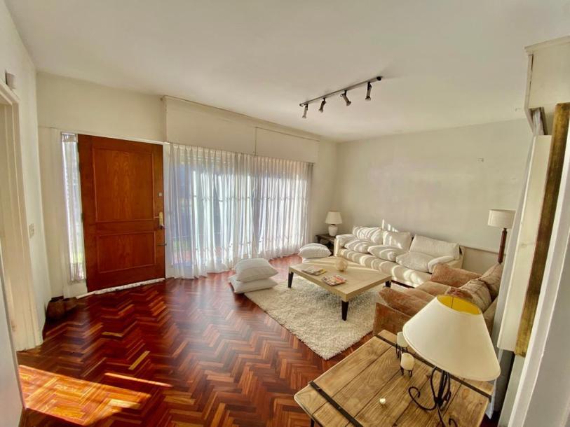 Muy buena casa en Carrasco próximo a Jude-1
