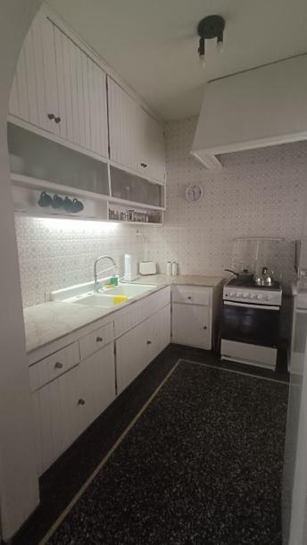 Muy buena casa en Carrasco próximo a Jude-9