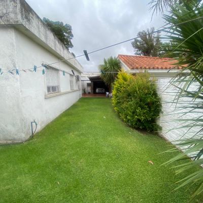 Muy buena casa en Carrasco próximo a Jude