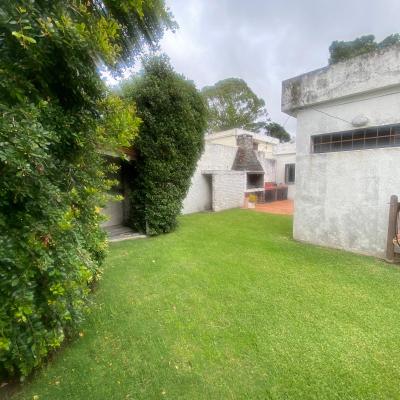 Muy buena casa en Carrasco próximo a Jude