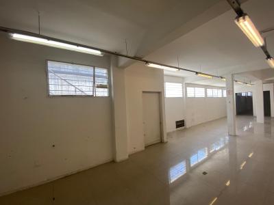 Muy buen local comercial y vivienda en la zona del Náutico