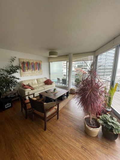 Precioso apto a metros rambla de Malvín