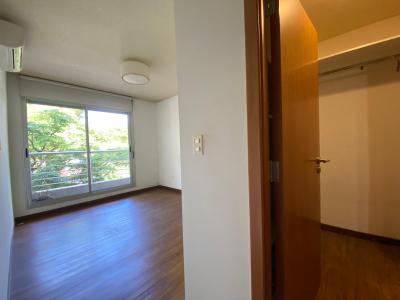 Precioso apto a metros rambla de Malvín