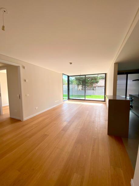 Muy buena opción de apartamento planta baja con jardín propio.-1