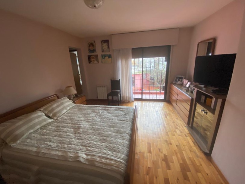 Amplia casa en venta en Punta Gorda-7