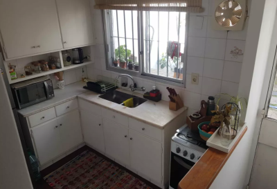 Muy linda casa en Carrasco, con espectacular fondo