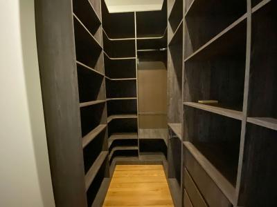 Muy linda casa en Carrasco, con espectacular fondo