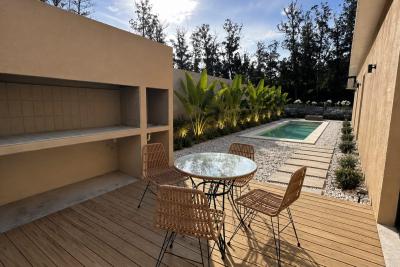 Muy linda casa  a estrenar en complejo  con mucha privacidad