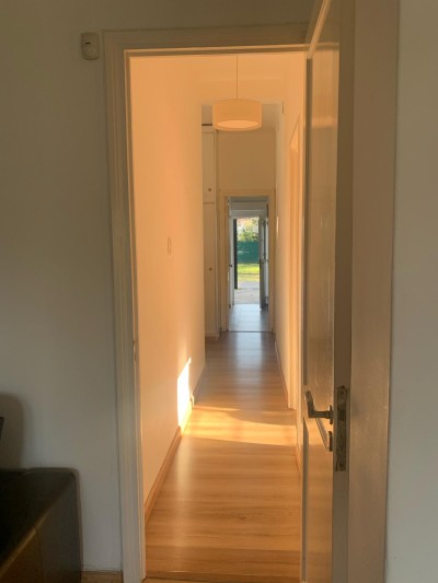 Muy linda casa en Carrasco, con espectacular fondo