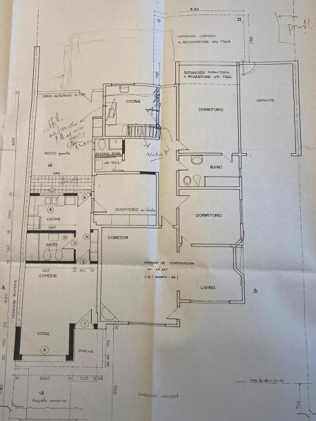 Muy linda casa en Carrasco, con espectacular fondo-29