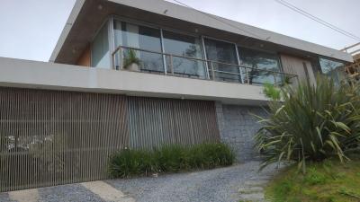 Casa en Manantiales a pasos de la playa
