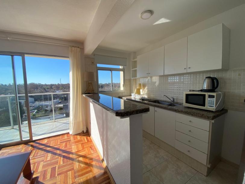 Alquiler en rambla de Punta  Gorda amueblado-4