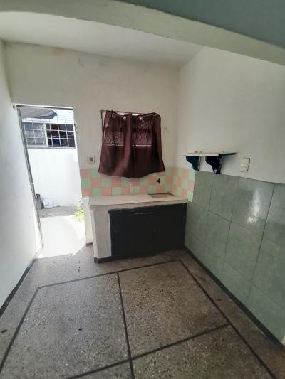 SE ALQUILA APARTAMENTO DE UN DORMITORIO -  MAROÑAS
