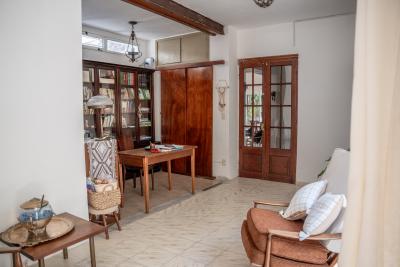 SE VENDE CASA EN PH DE 3 DORMITORIOS EN LA UNIÓN, A METROS DE 8 DE OCTUBRE.