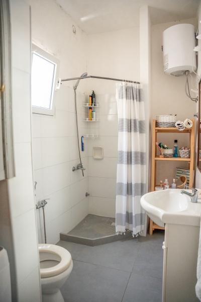 SE VENDE CASA EN PH DE 3 DORMITORIOS EN LA UNIÓN, A METROS DE 8 DE OCTUBRE.