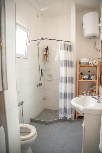 SE VENDE CASA EN PH DE 3 DORMITORIOS EN LA UNIÓN, A METROS DE 8 DE OCTUBRE.-9