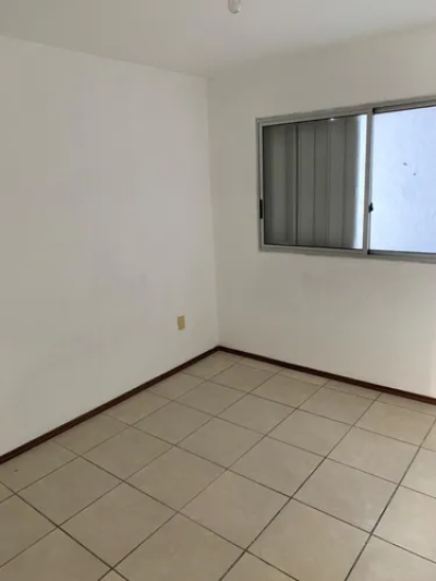SE ALQUILA APARTAMENTO DE 2 HABITACIONES - TRES CRUCES