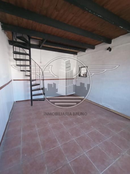 SE VENDE CASA 2 DORMITORIOS-JARDINES DEL HIPODROMO-3