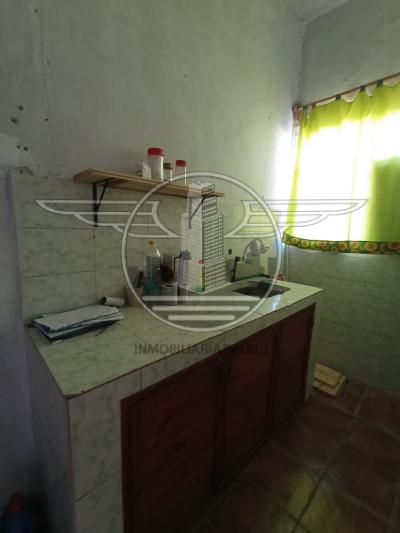SE VENDE CASA 2 DORMITORIOS-JARDINES DEL HIPODROMO