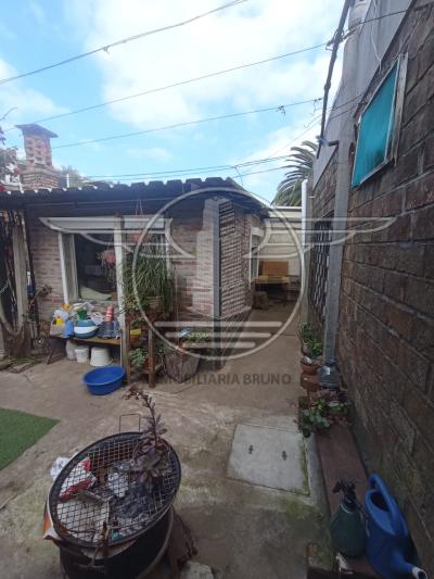 SE VENDE 2 PROPIEDADES EN UN MISMO PADRÒN