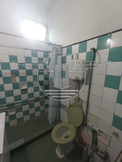 SE VENDE 2 PROPIEDADES EN UN MISMO PADRÒN