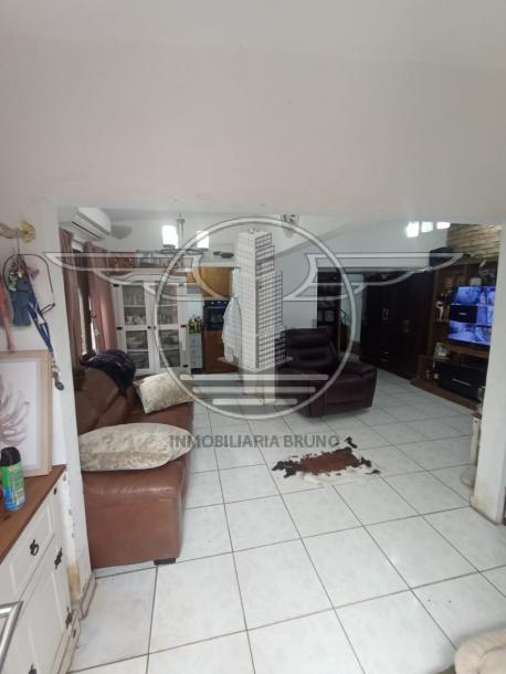 SE VENDE 2 PROPIEDADES EN UN MISMO PADRÒN-8