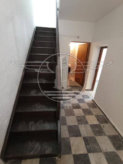 SE VENDE CASA DE 2 DORMITORIOS