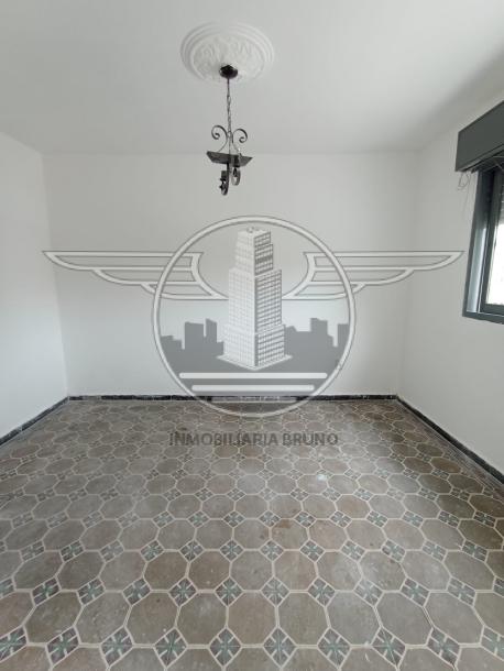 SE VENDE CASA DE 2 DORMITORIOS-3