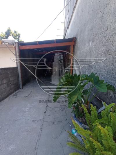 SE VENDE CASA DE UN DORMITORIO CON RENTA - PASO MOLINO