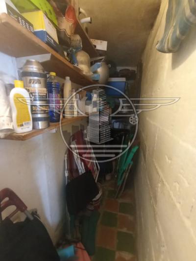 SE VENDE CASA DE 2 DORMITORIOS - PIEDRAS BLANCAS