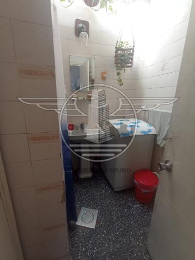 SE VENDE CASA DE 2 DORMITORIOS - PIEDRAS BLANCAS