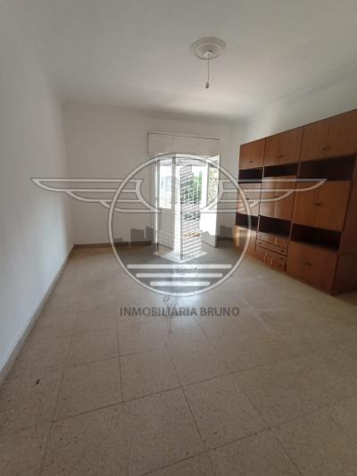 SE VENDE APARTAMENTO DE 2 DORMITORIOS - LA COMERCIAL