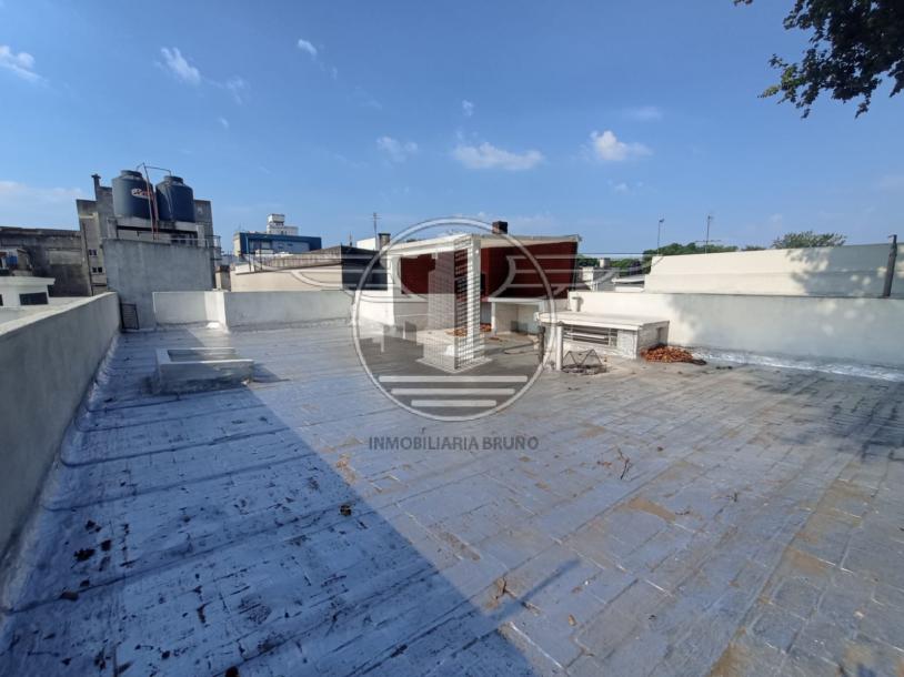 SE VENDE APARTAMENTO DE 2 DORMITORIOS - LA COMERCIAL-4