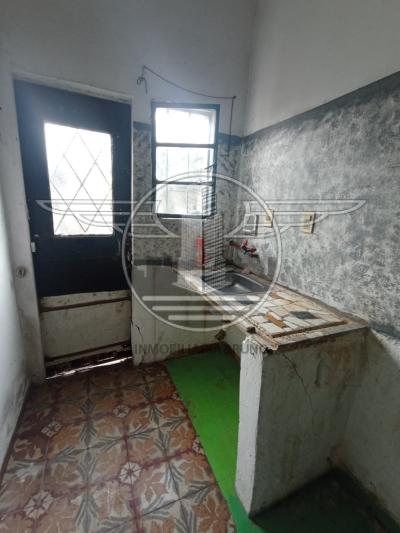 SE VENDEN 3 CASAS Y COCHERA EN UN MISMO PADRÓN