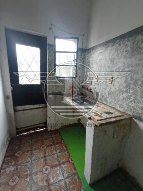 SE VENDEN 3 CASAS Y COCHERA EN UN MISMO PADRÓN-18