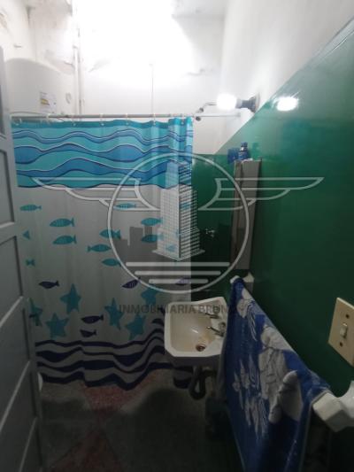 SE VENDEN 3 CASAS Y COCHERA EN UN MISMO PADRÓN