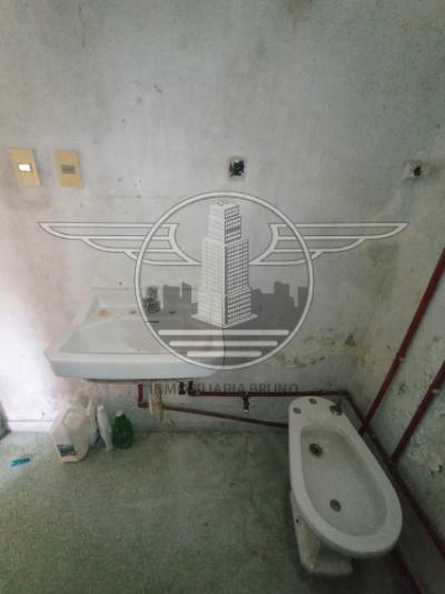 SE VENDEN 3 CASAS Y COCHERA EN UN MISMO PADRÓN