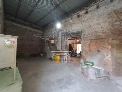 SE VENDE TERRENO CON MEJORAS EN FLOR DE MAROÑAS