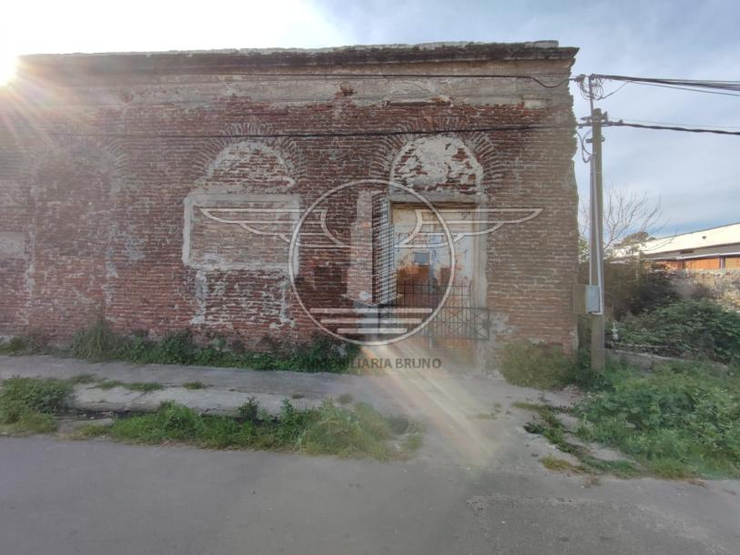 SE VENDE TERRENO CON MEJORAS EN FLOR DE MAROÑAS-4