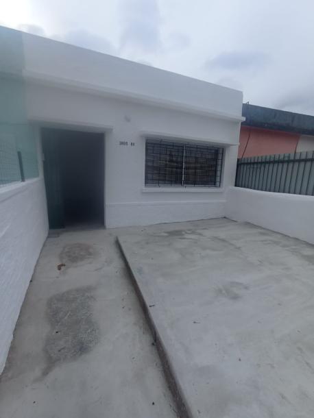 SE ALQUILA CASA DE UN DORMITORIO - JARDINES DEL HIPODROMO-6