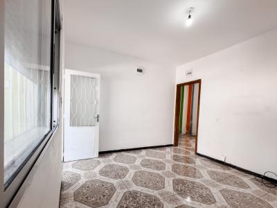 SE VENDE CASA DE 2 DORMITORIOS - FLOR DE MAROÑAS