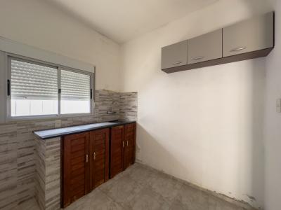 SE VENDE CASA DE 2 DORMITORIOS - FLOR DE MAROÑAS