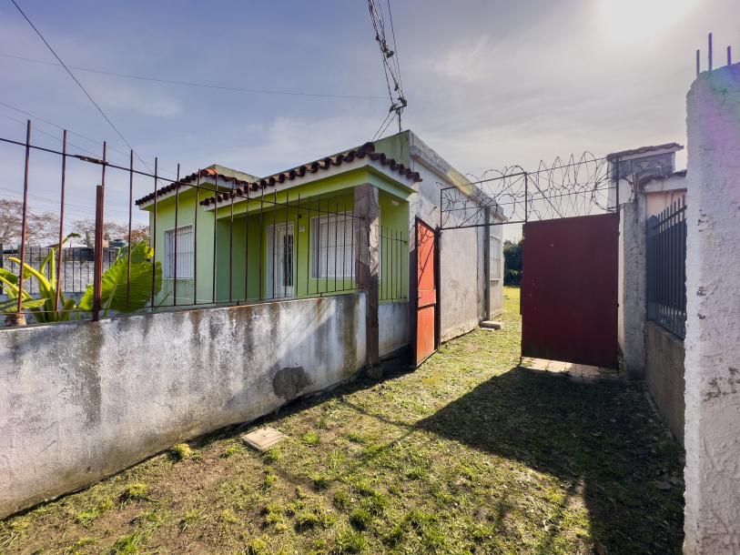 SE VENDE CASA DE 2 DORMITORIOS - FLOR DE MAROÑAS-4