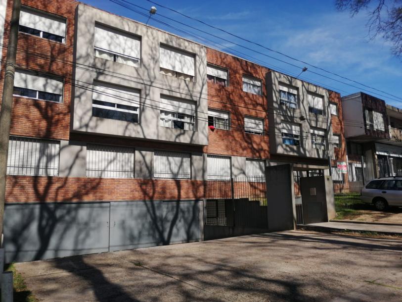 SE ALQUILA APARTAMENTO DE UN DORMITORIO - MALVIN-1