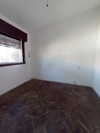 SE ALQUILA CASA DE 2 DORMITORIOS - MALVIN NORTE