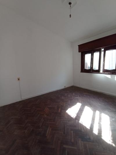 SE ALQUILA CASA DE 2 DORMITORIOS - MALVIN NORTE