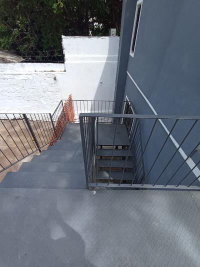 SE ALQUILA APARTAMENTO DE UN DORMITORIO- BUCEO