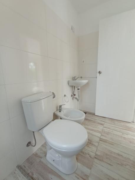 SE ALQUILA APARTAMENTO DE UN DORMITORIO- BUCEO-5