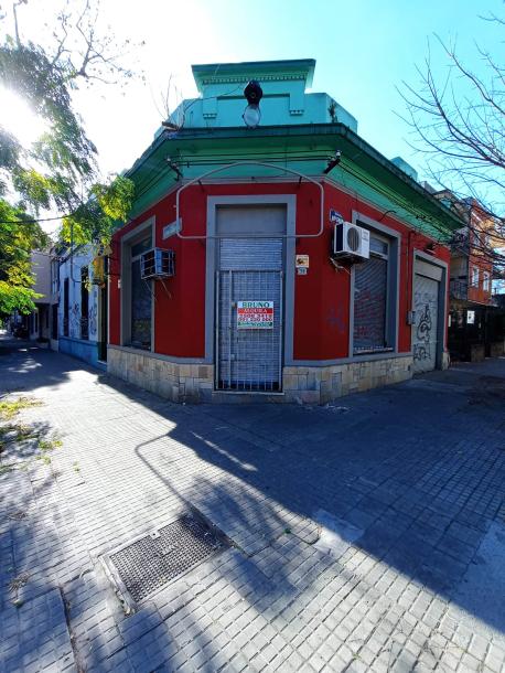 SE ALQUILA LOCAL COMERCIAL - PARQUE BATLLE-1