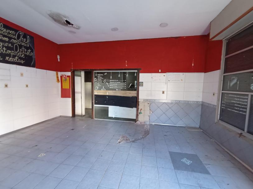 SE ALQUILA LOCAL COMERCIAL - PARQUE BATLLE-5